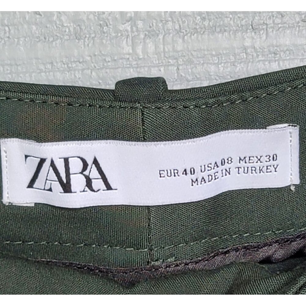 Zara Women's Asymmetrical Hem Dark Green Cropped Pants. Size 8 - Picture 5 of 6